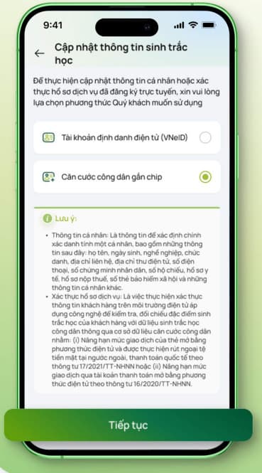 Bước 2: Lựa chọn hình thức xác thực “căn cước công dân gắn chip” và chọn “tiếp tục”.