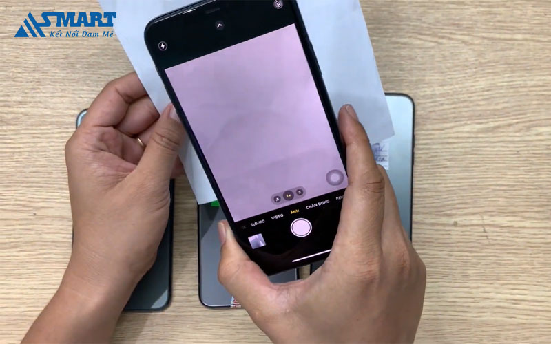 Cách test lỗi camera bị đốm