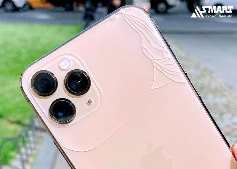 thay nắp lưng có ảnh hưởng đến điện thoại iPhone 11 Pro Max không
