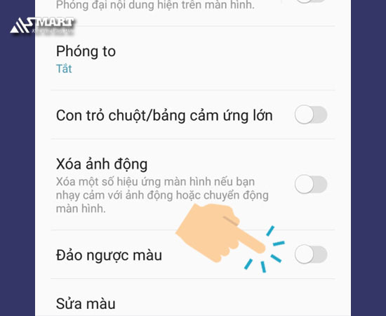 Bước 4: Cuối cùng lúc này hãy chọn “Đảo ngược màu”. (chế độ bật qua màu xanh nghĩa đã được bật, ngược lại màu xám nghĩa đang ở trạng thái tắt)Bước 4: Cuối cùng lúc này hãy chọn “Đảo ngược màu”. (chế độ bật qua màu xanh nghĩa đã được bật, ngược lại màu xám nghĩa đang ở trạng thái tắt)