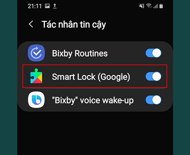 Bước 4: Ở bước này, bạn sẽ thấy tính năng Smart Lock(Google). Lúc này hãy bật tính năng này lên.