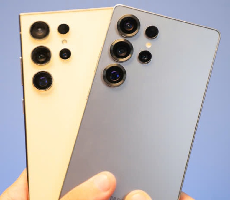 S25 Ultra (phải) có camera siêu rộng 50MP ấn tượng