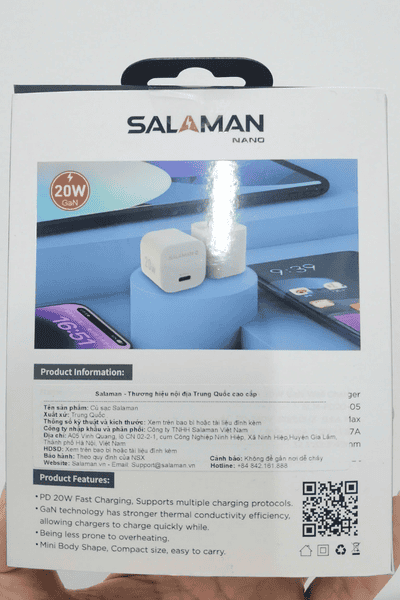 Quét mã QR trên hộp sản phẩm để kích hoạt