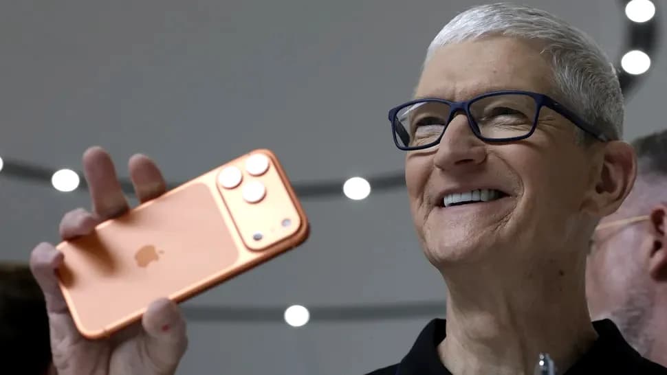 iPhone Fold: Chiếc điện thoại màn hình gập đầu tiên từ Apple