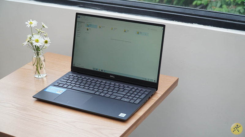 Bàn phím và touchpad
