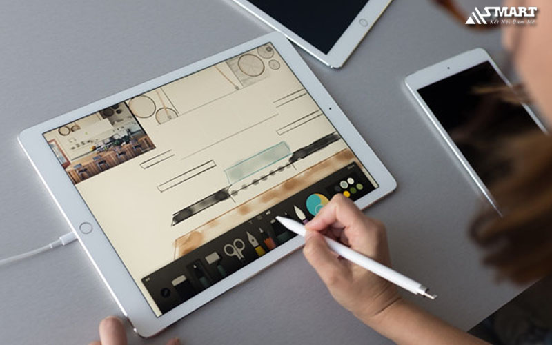 iPad Gen 6 9.7 hỗ trợ kết nối và dung lượng Pin khủng
