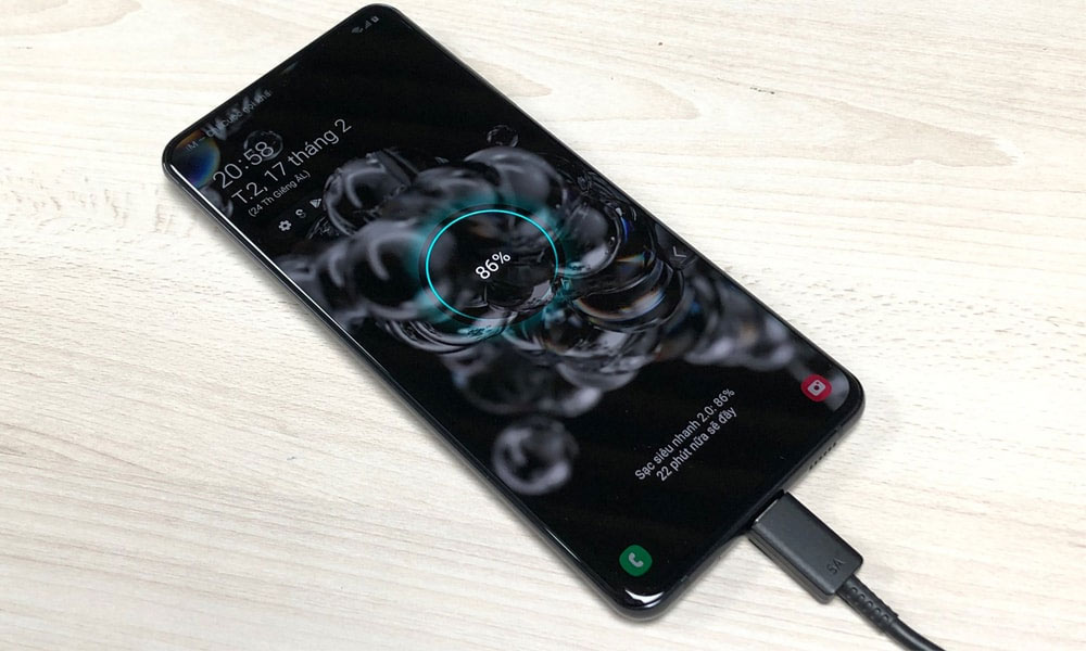 Dung lượng pin cực khủng lên đến 5000 mAh