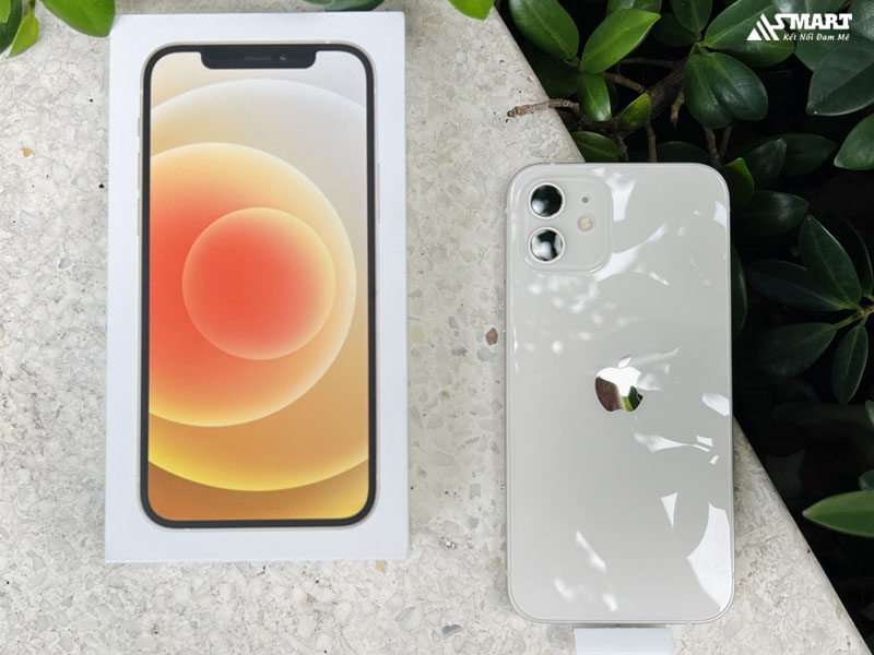 Màn hình Super Retina XDR OLED cực sắc nét
