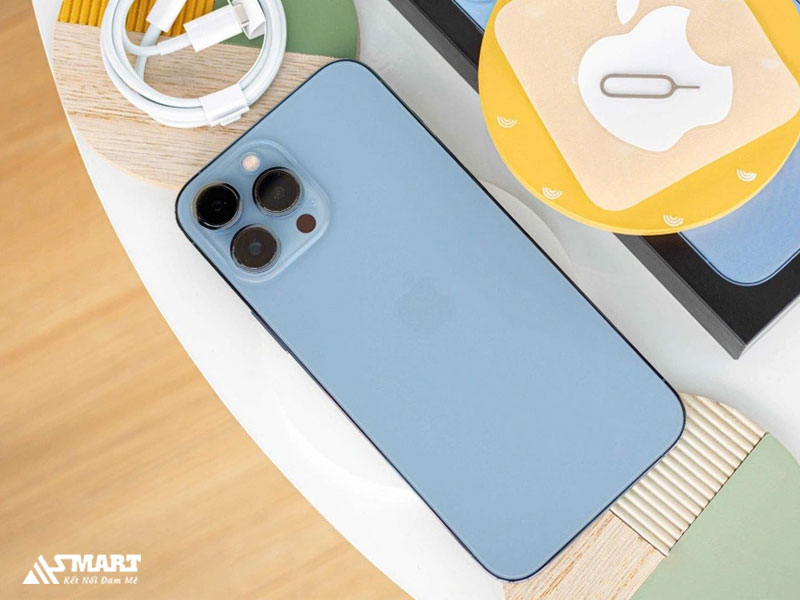 Thiết kế phẳng của iPhone 13 Pro 128GB cực chất