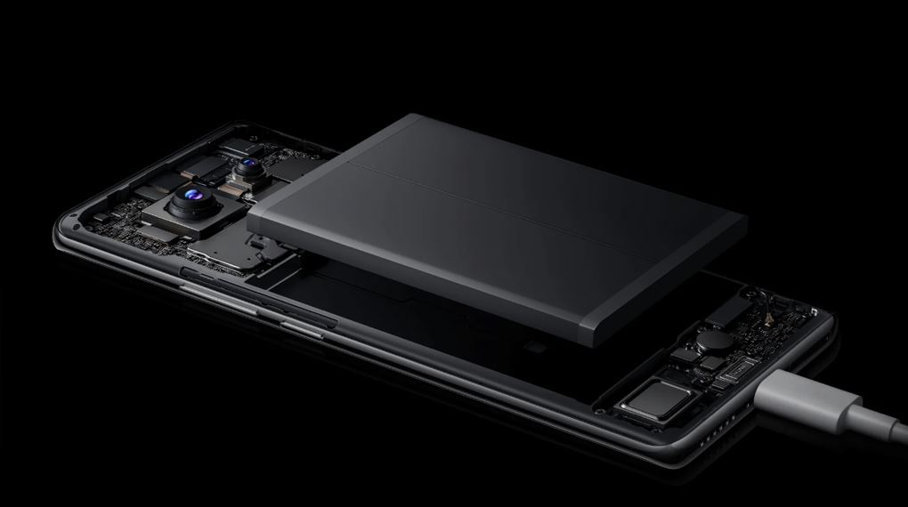 Pin 5000mAh – sử dụng cả ngày, hỗ trợ sạc nhanh