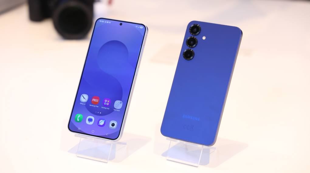 Màn hình Dynamic AMOLED 2X – siêu sáng, siêu mượt