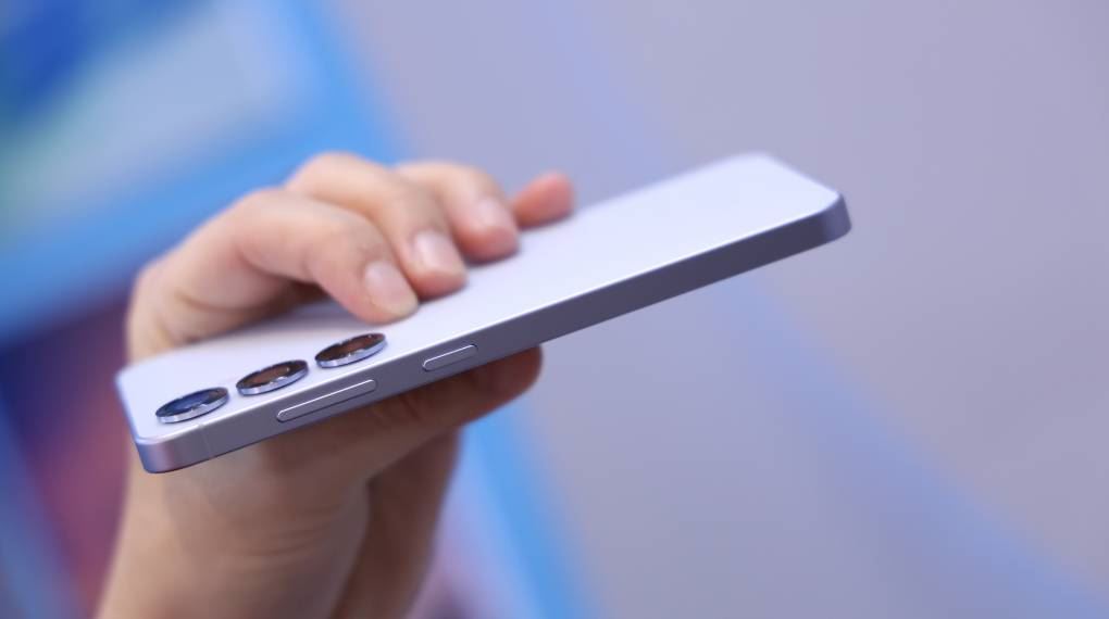 Thiết kế kim loại – kính cao cấp