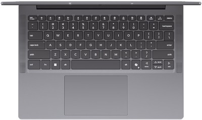 Bàn phím thoải mái, touchpad mượt mà