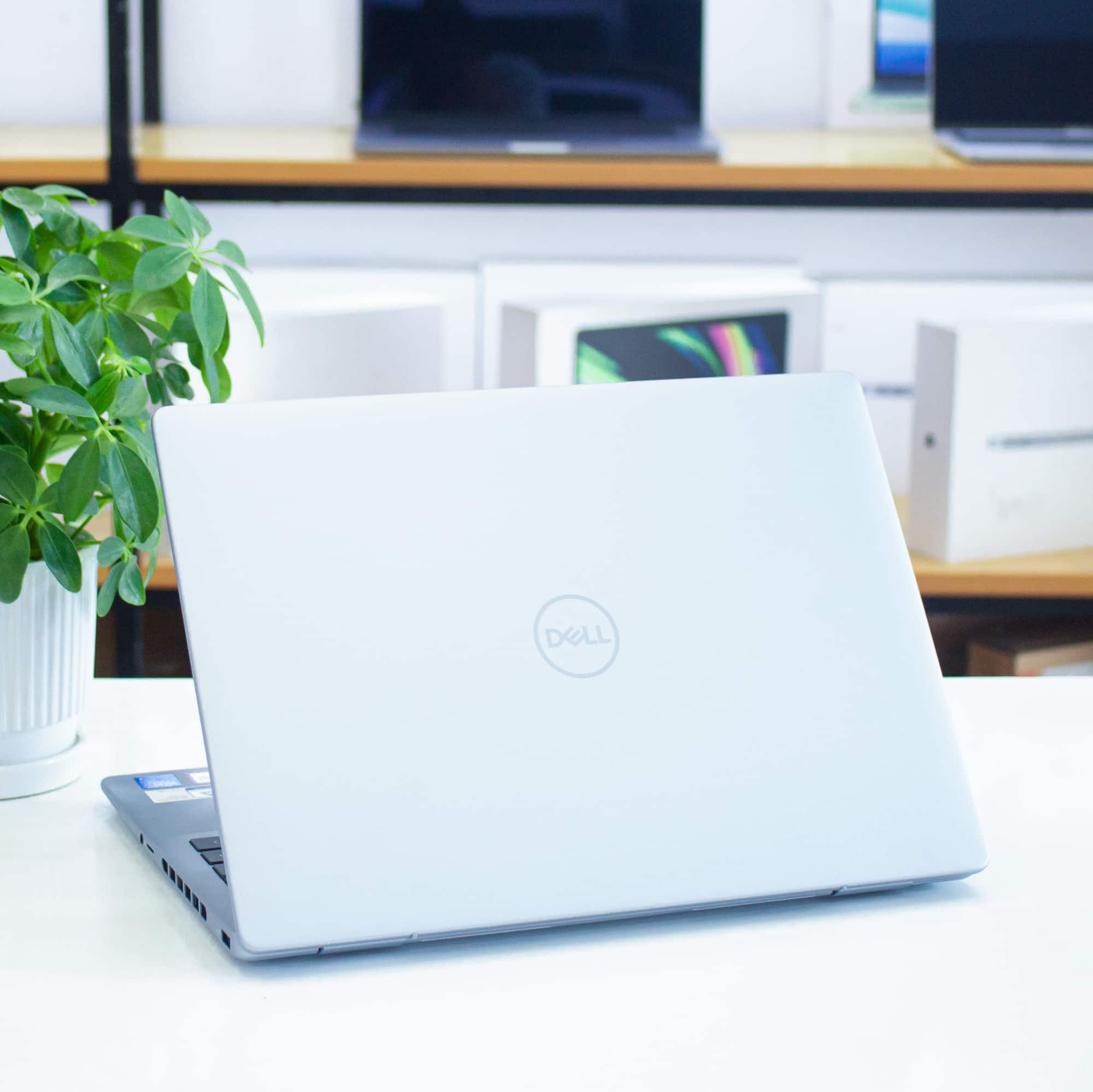 Thiết kế mỏng nhẹ và vô cùng cao cấp