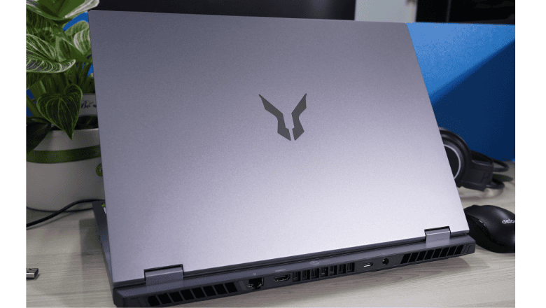 Thiết kế mạnh mẽ, gaming chuẩn chiến binh